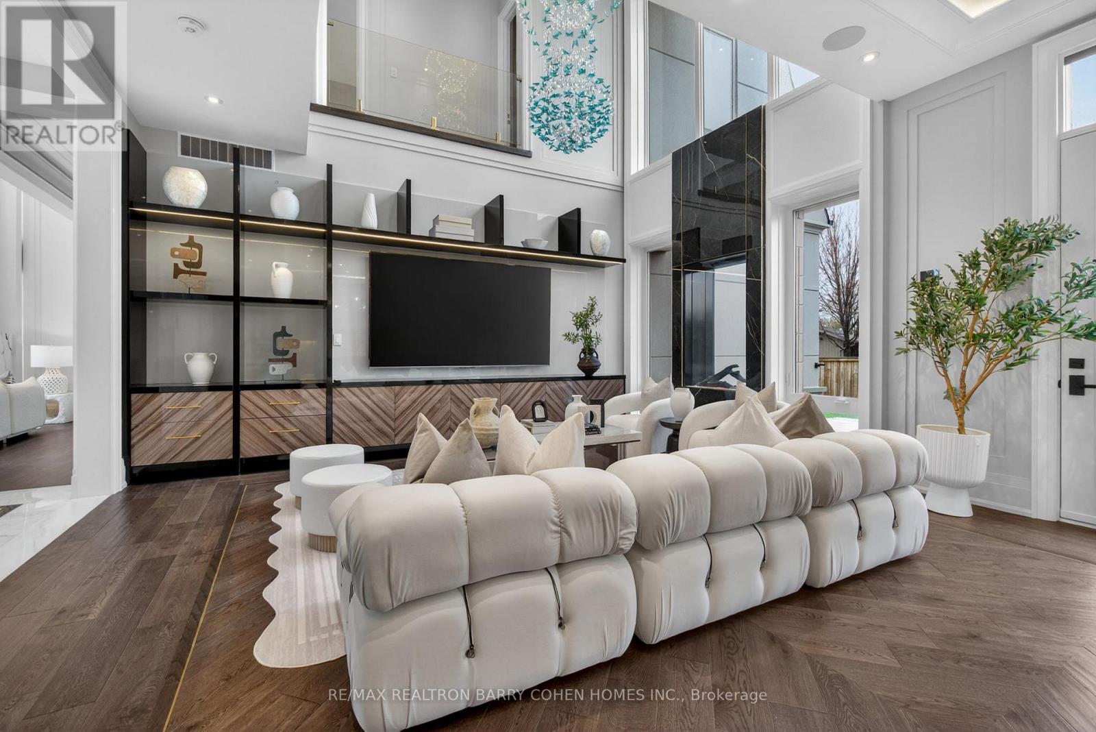 321 Morden Road, Oakville, Ontario  L6K 2S6 - Photo 7 - W13052482