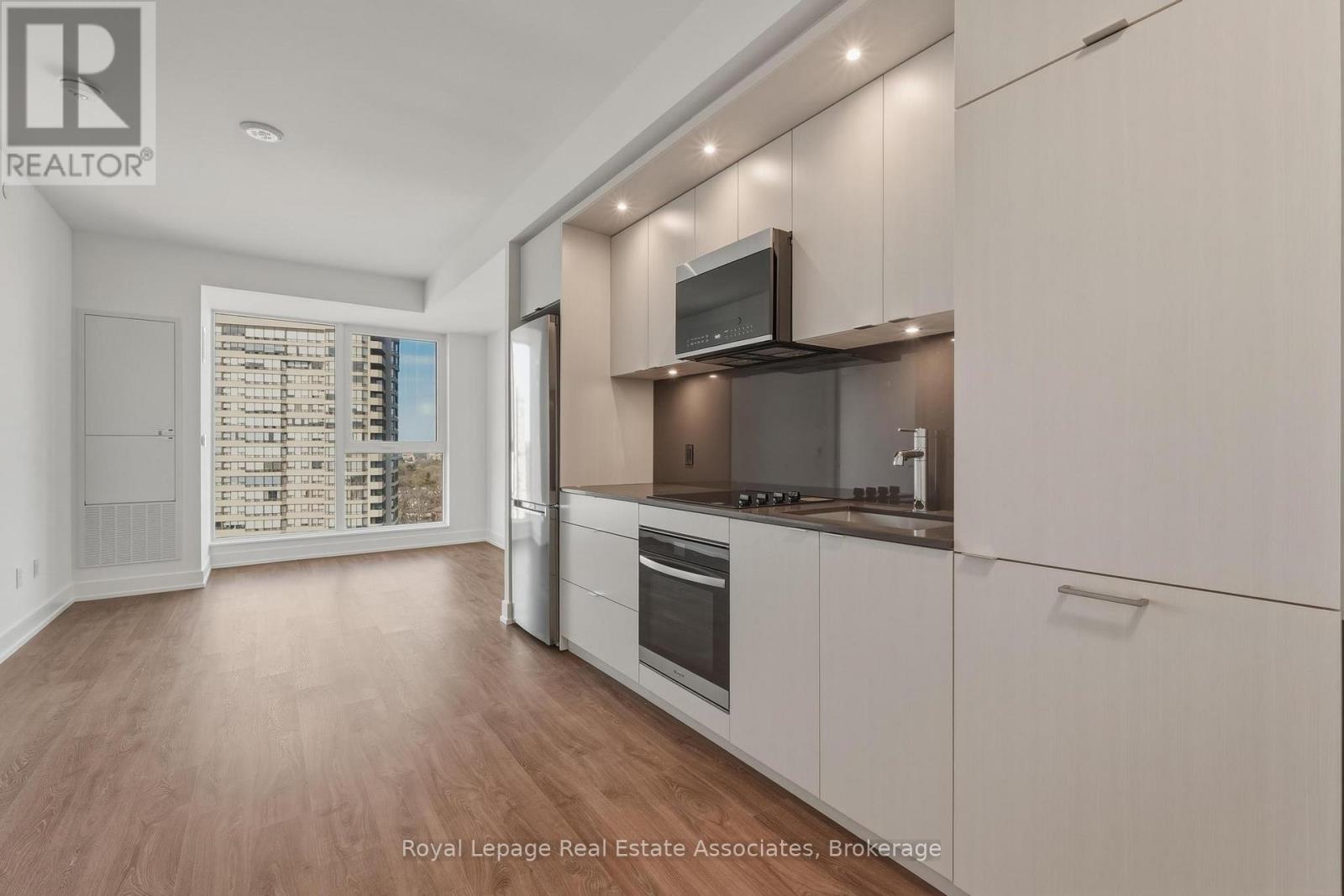 1702 - 25 CORDOVA AVENUE, Toronto, Ontario