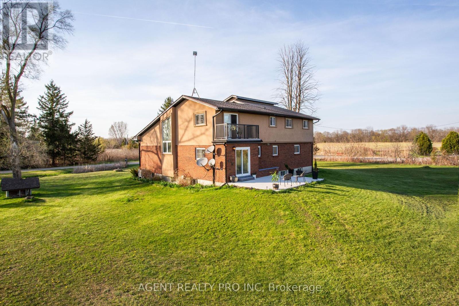 6571 Carroll Drive, Southwest Middlesex, Ontario  N0L 1T0 - Photo 1 - X13052664