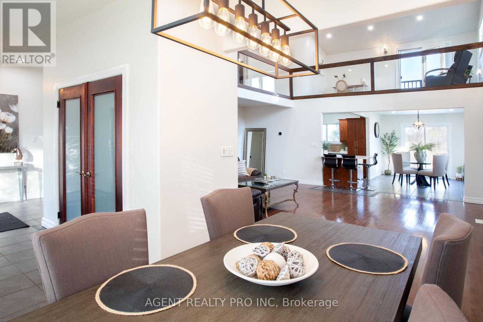 6571 Carroll Drive, Southwest Middlesex, Ontario  N0L 1T0 - Photo 13 - X13052664