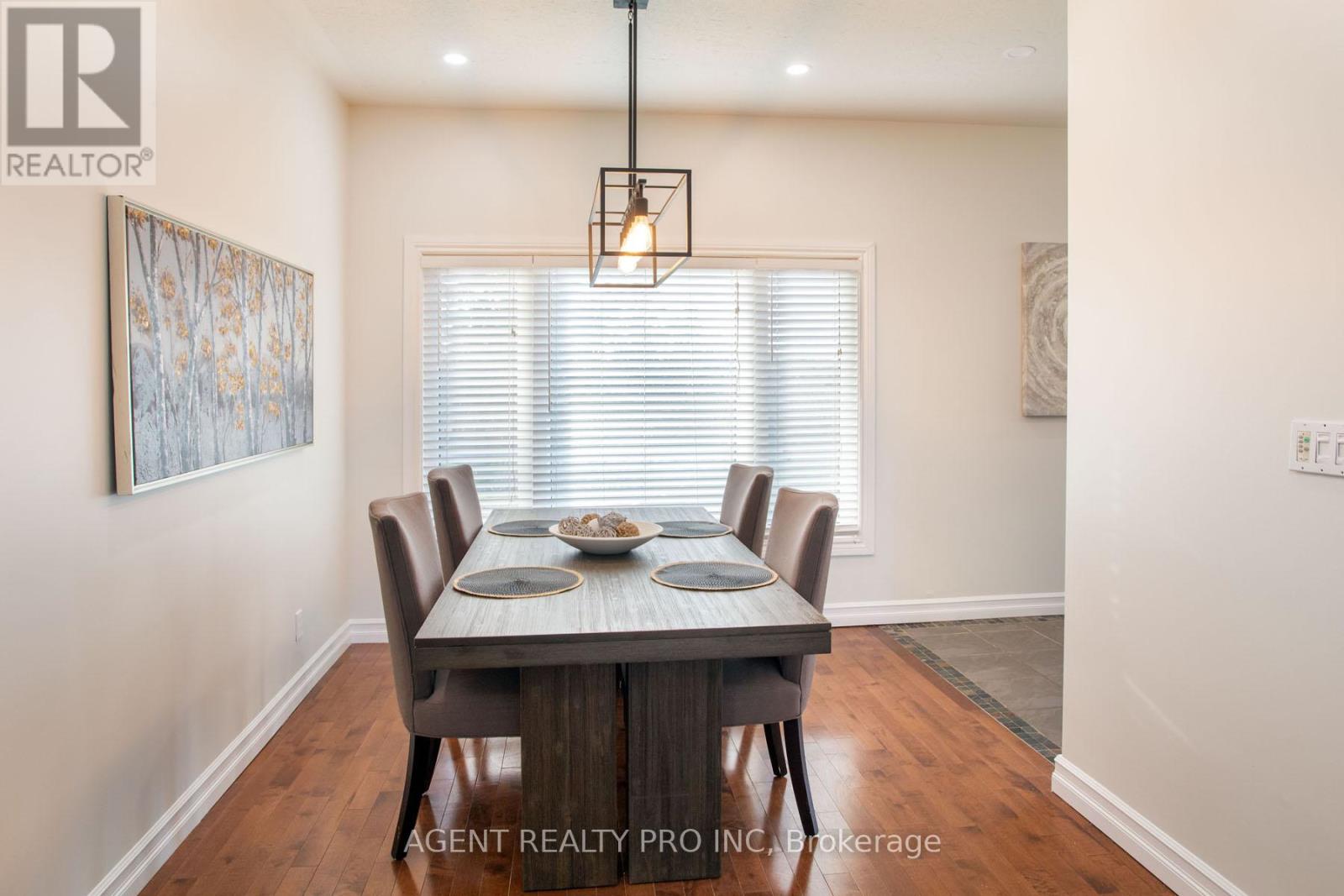 6571 Carroll Drive, Southwest Middlesex, Ontario  N0L 1T0 - Photo 14 - X13052664