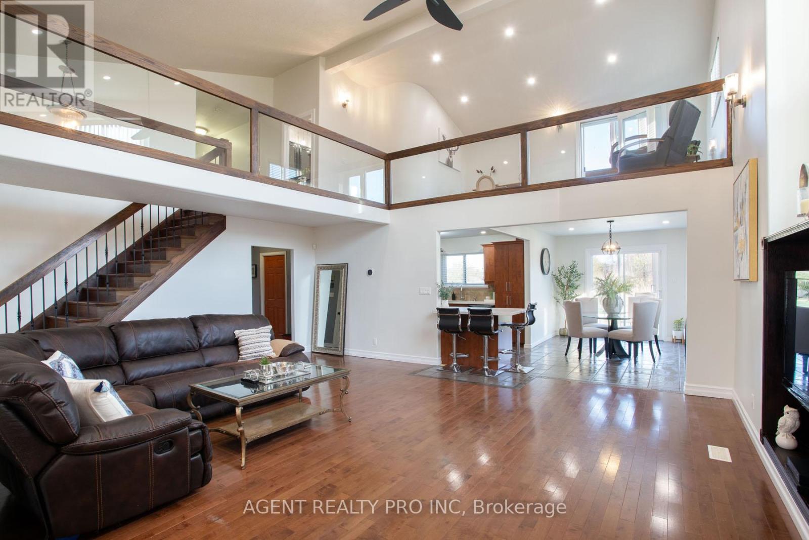 6571 Carroll Drive, Southwest Middlesex, Ontario  N0L 1T0 - Photo 16 - X13052664