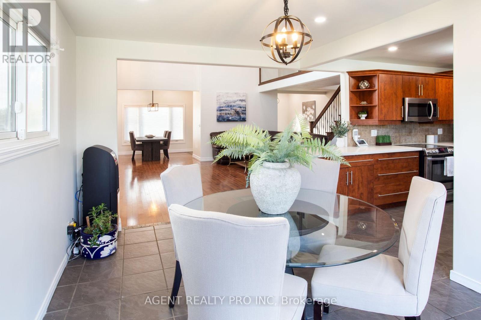 6571 Carroll Drive, Southwest Middlesex, Ontario  N0L 1T0 - Photo 25 - X13052664