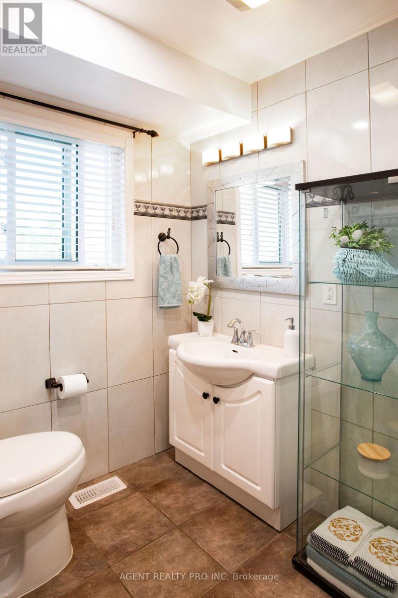 6571 Carroll Drive, Southwest Middlesex, Ontario  N0L 1T0 - Photo 31 - X13052664