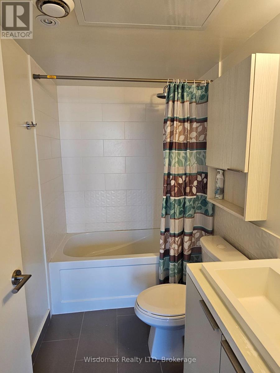 2006 - 2 Sonic Way, Toronto, Ontario  M3C 0P2 - Photo 23 - C13050608