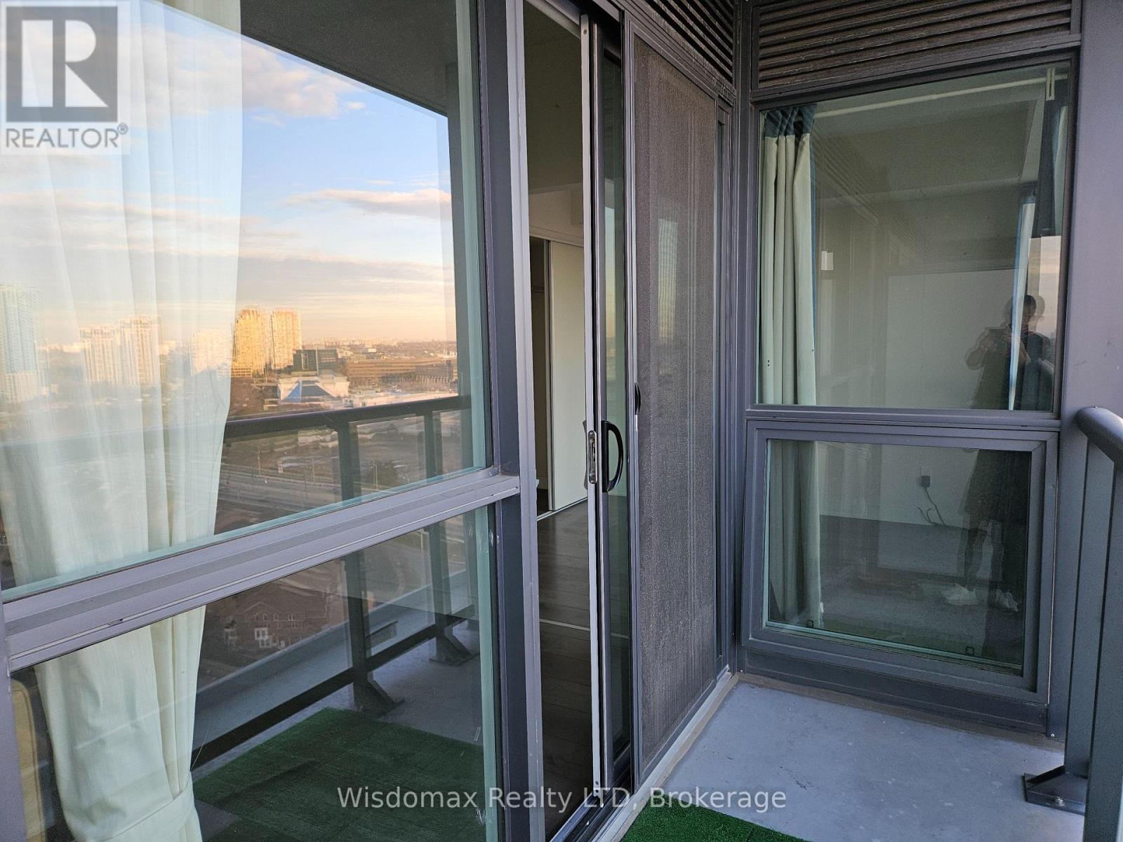 2006 - 2 Sonic Way, Toronto, Ontario  M3C 0P2 - Photo 25 - C13050608