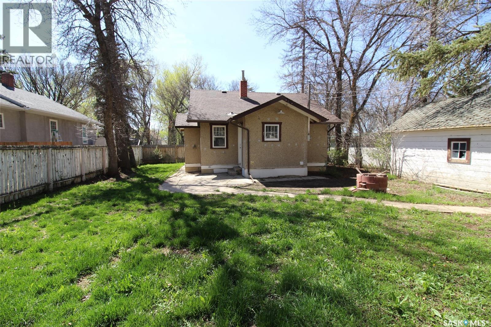 780 1st Street E, Shaunavon, Saskatchewan  S0N 2M0 - Photo 17 - SK034131