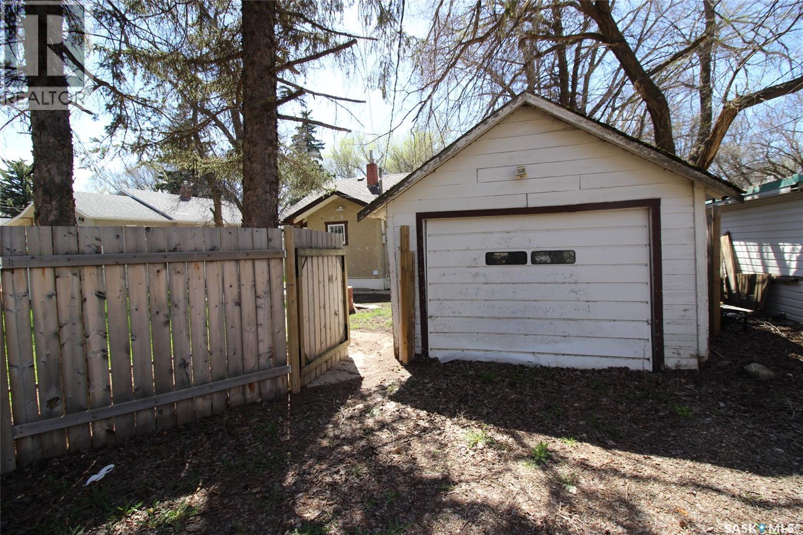 780 1st Street E, Shaunavon, Saskatchewan  S0N 2M0 - Photo 20 - SK034131