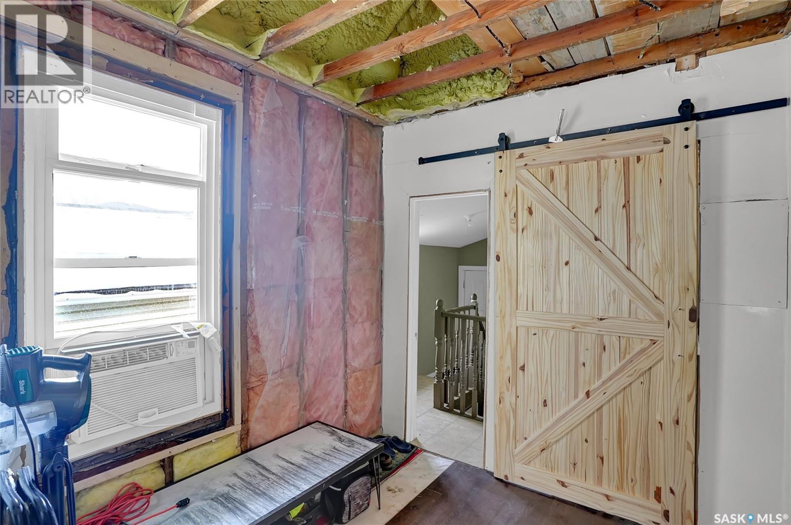 328 Cornwall Street, Regina, Saskatchewan  S4R 2G6 - Photo 10 - SK034130