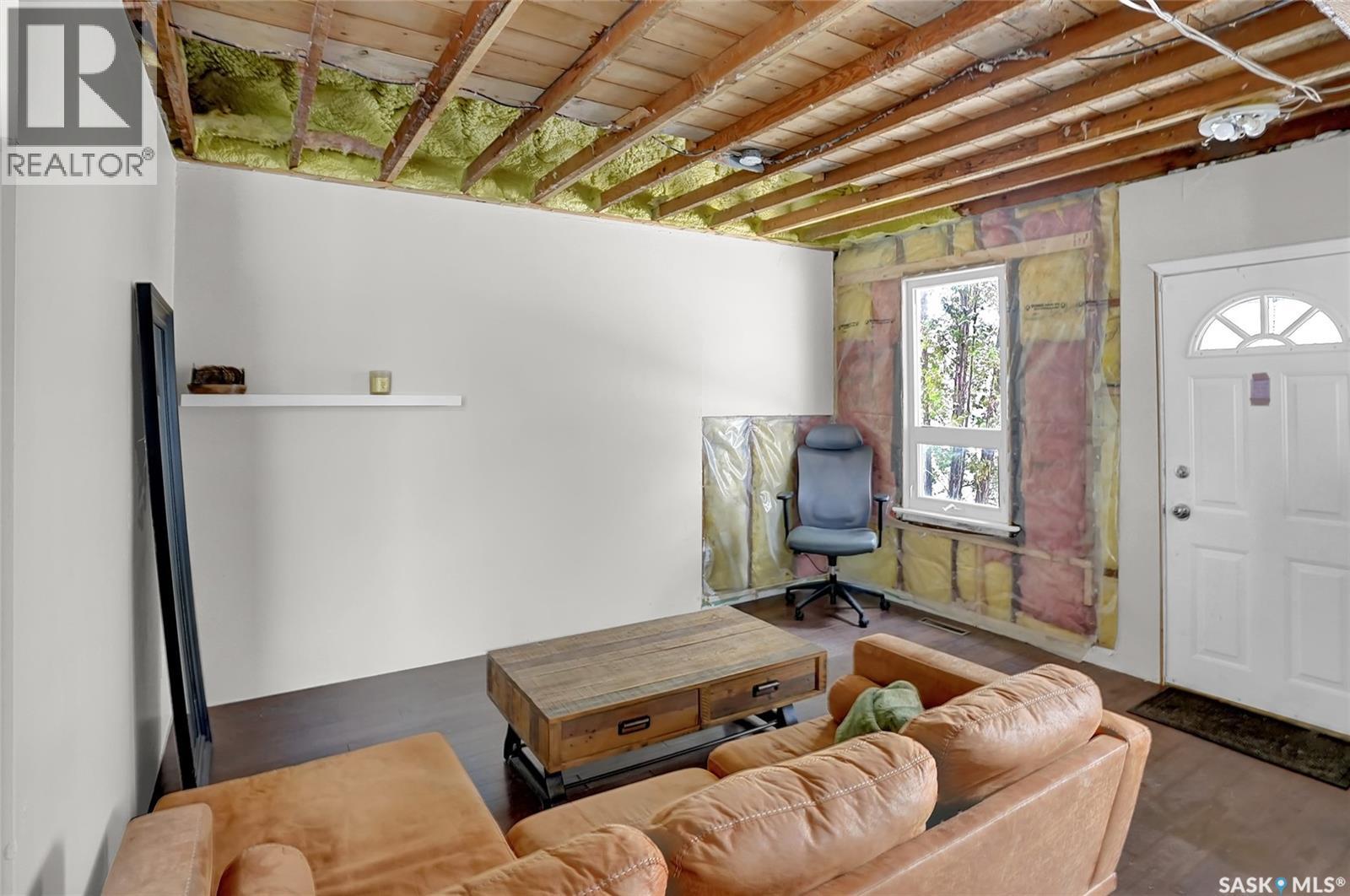 328 Cornwall Street, Regina, Saskatchewan  S4R 2G6 - Photo 3 - SK034130