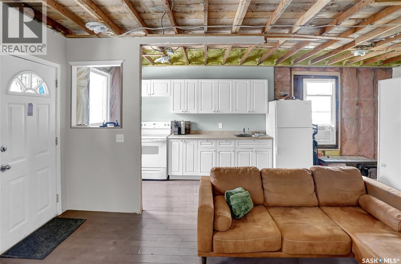 328 Cornwall Street, Regina, Saskatchewan  S4R 2G6 - Photo 6 - SK034130