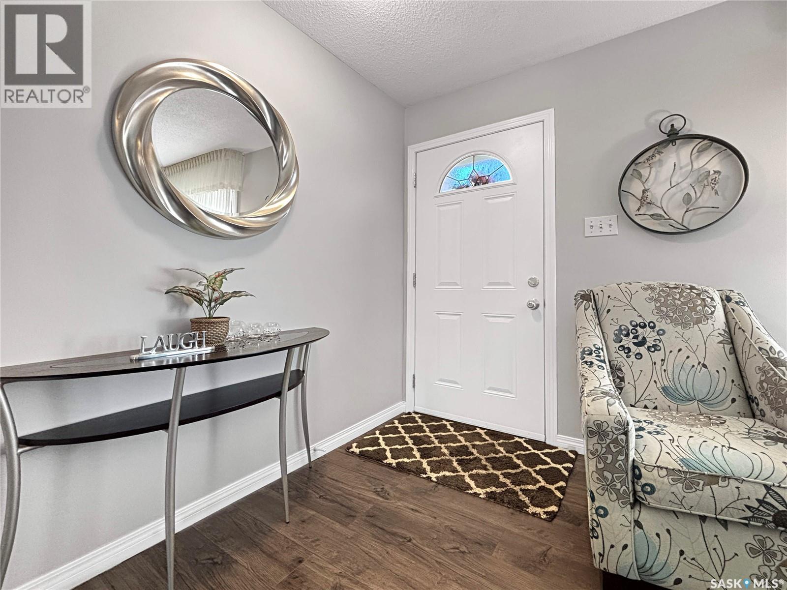 755 Tobin Terrace, Saskatoon, Saskatchewan  S7K 4P4 - Photo 4 - SK034118