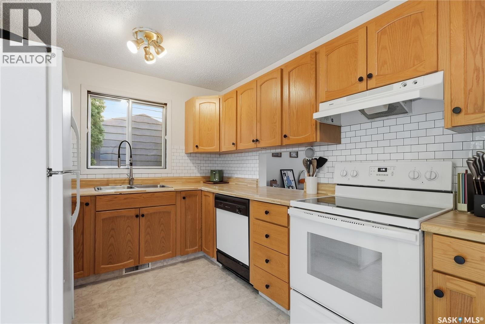 627 Delaronde Crescent, Saskatoon, Saskatchewan  S7J 3Z9 - Photo 14 - SK034113