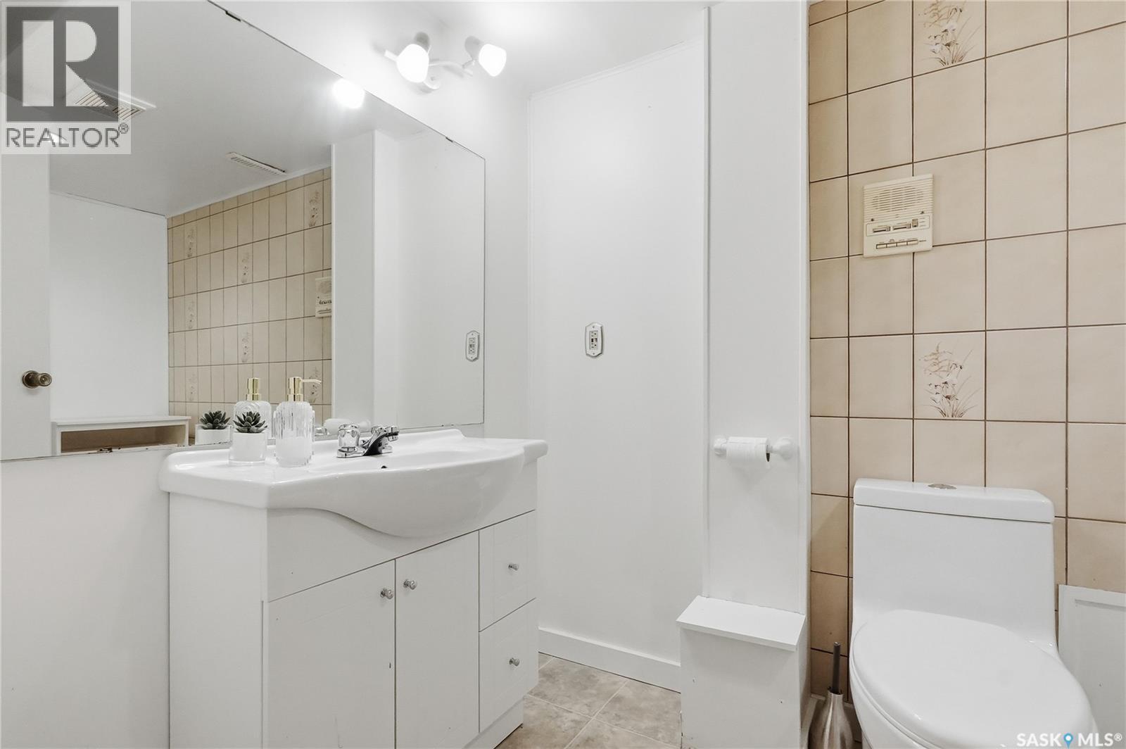 627 Delaronde Crescent, Saskatoon, Saskatchewan  S7J 3Z9 - Photo 37 - SK034113