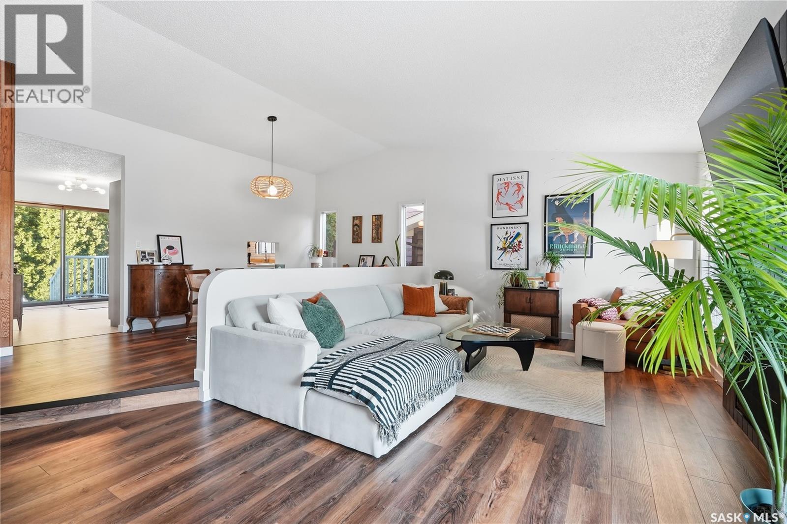 627 Delaronde Crescent, Saskatoon, Saskatchewan  S7J 3Z9 - Photo 6 - SK034113