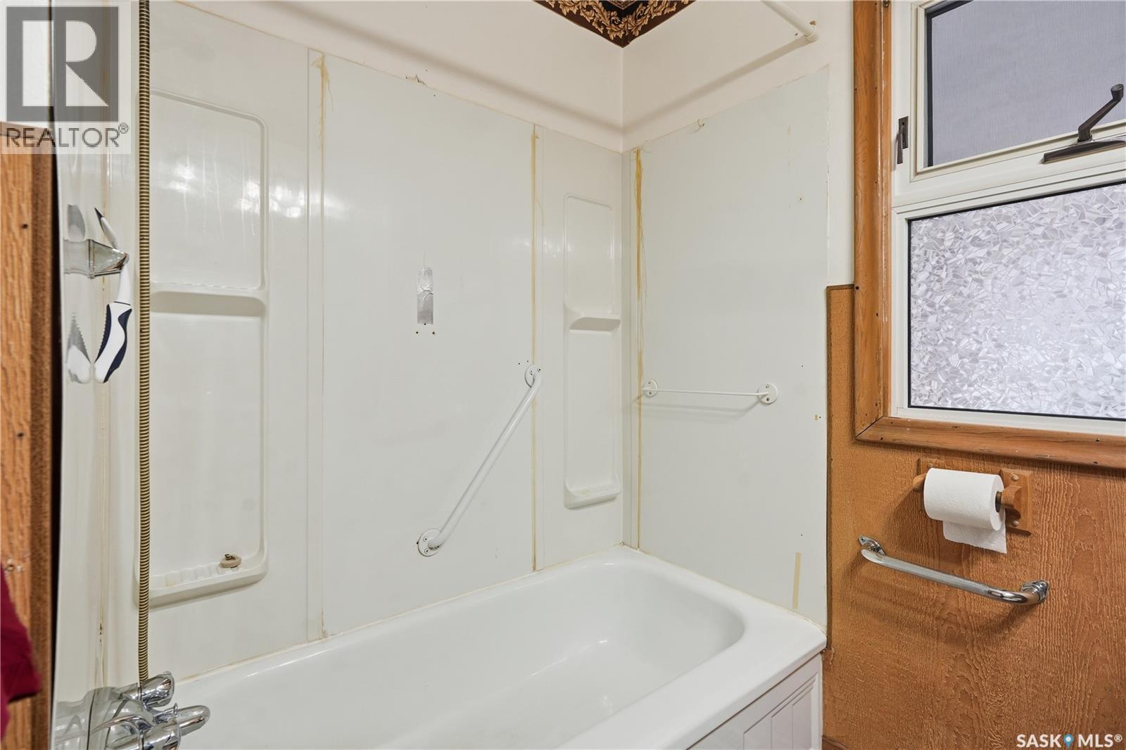 806 Vaughan Street, Moose Jaw, Saskatchewan  S6H 5N7 - Photo 21 - SK034035