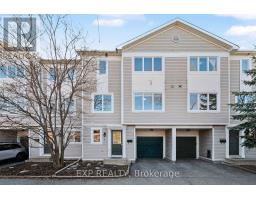 8 BARNABY PRIVATE, Ottawa, Ontario