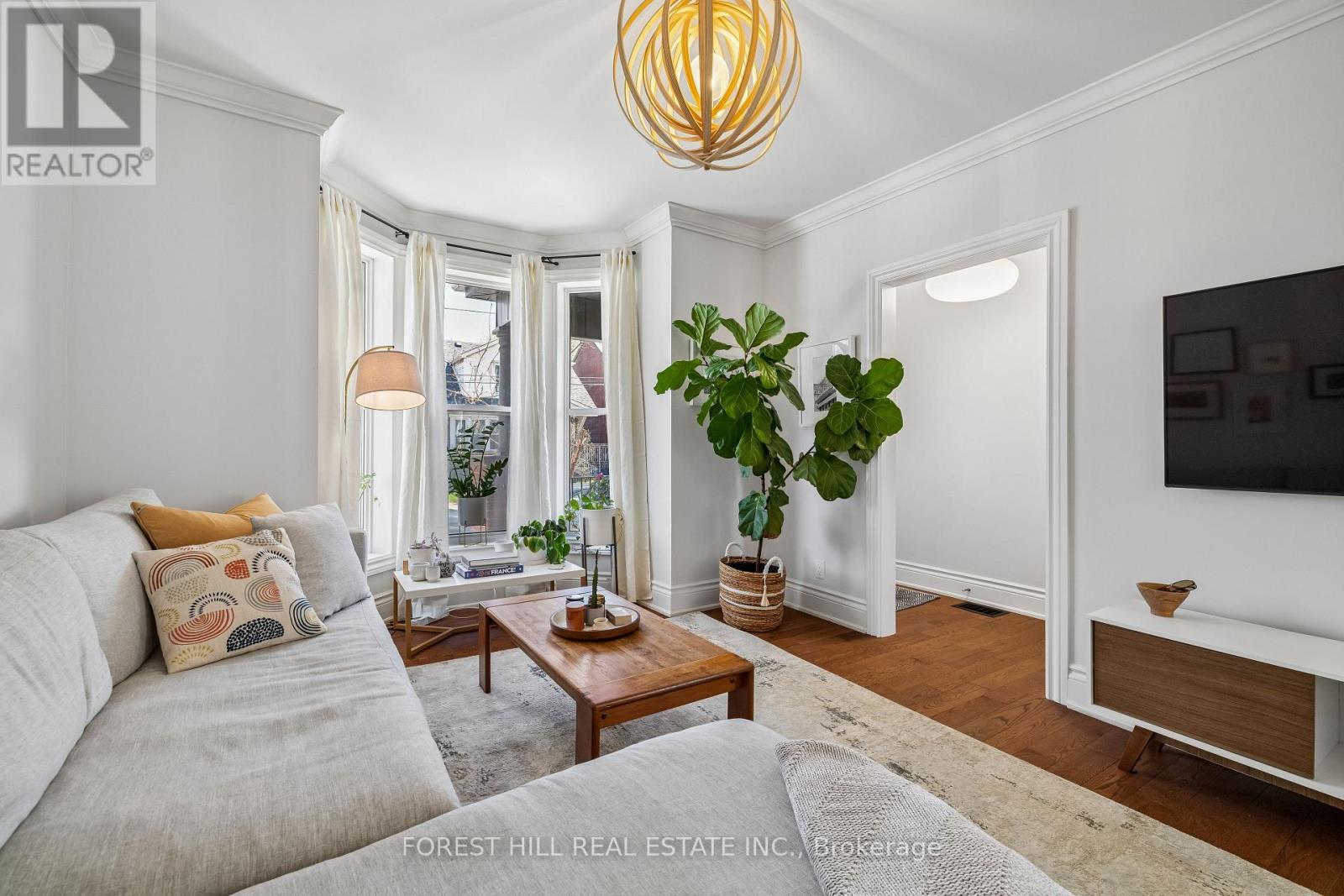 215 CATHARINE STREET N Hamilton (Beasley), ON L8L 4S7