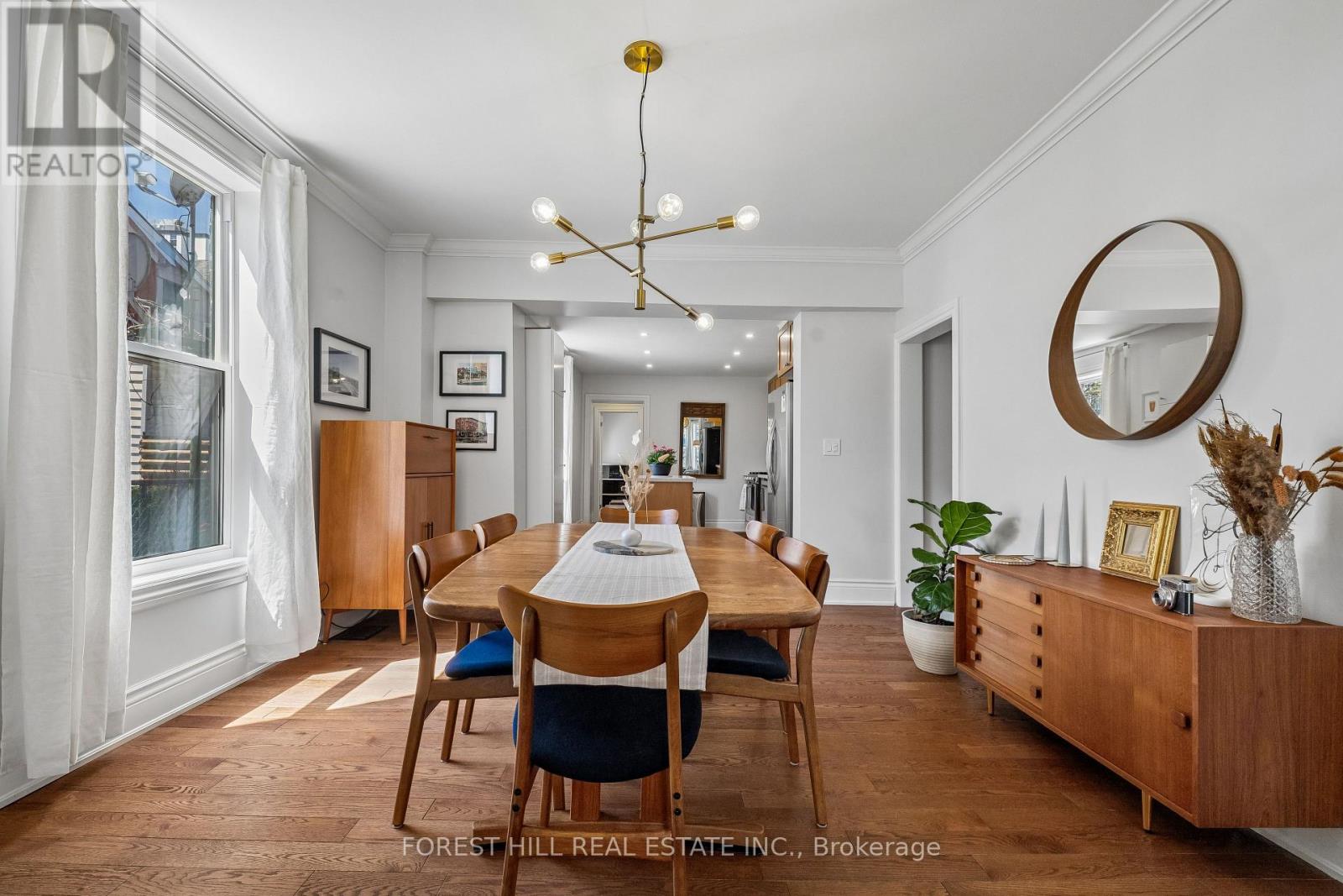 215 CATHARINE STREET N Hamilton (Beasley), ON L8L 4S7