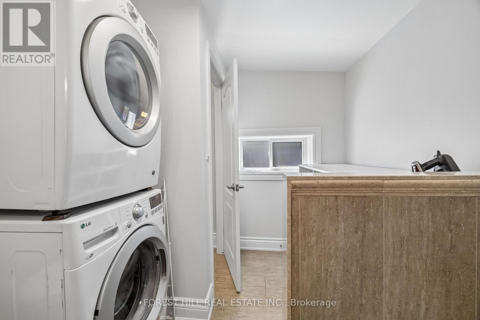 215 CATHARINE STREET N Hamilton (Beasley), ON L8L 4S7