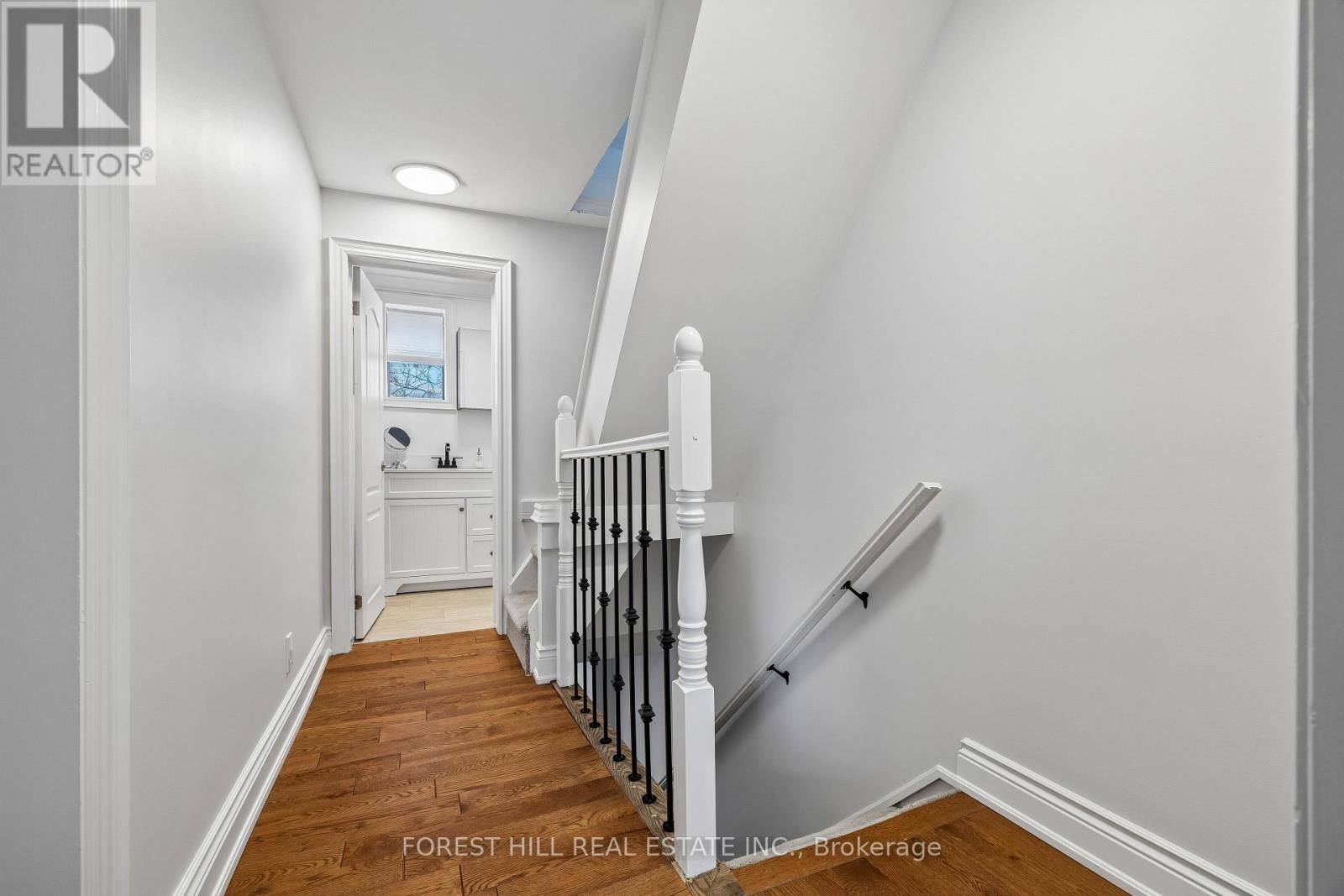 215 CATHARINE STREET N Hamilton (Beasley), ON L8L 4S7