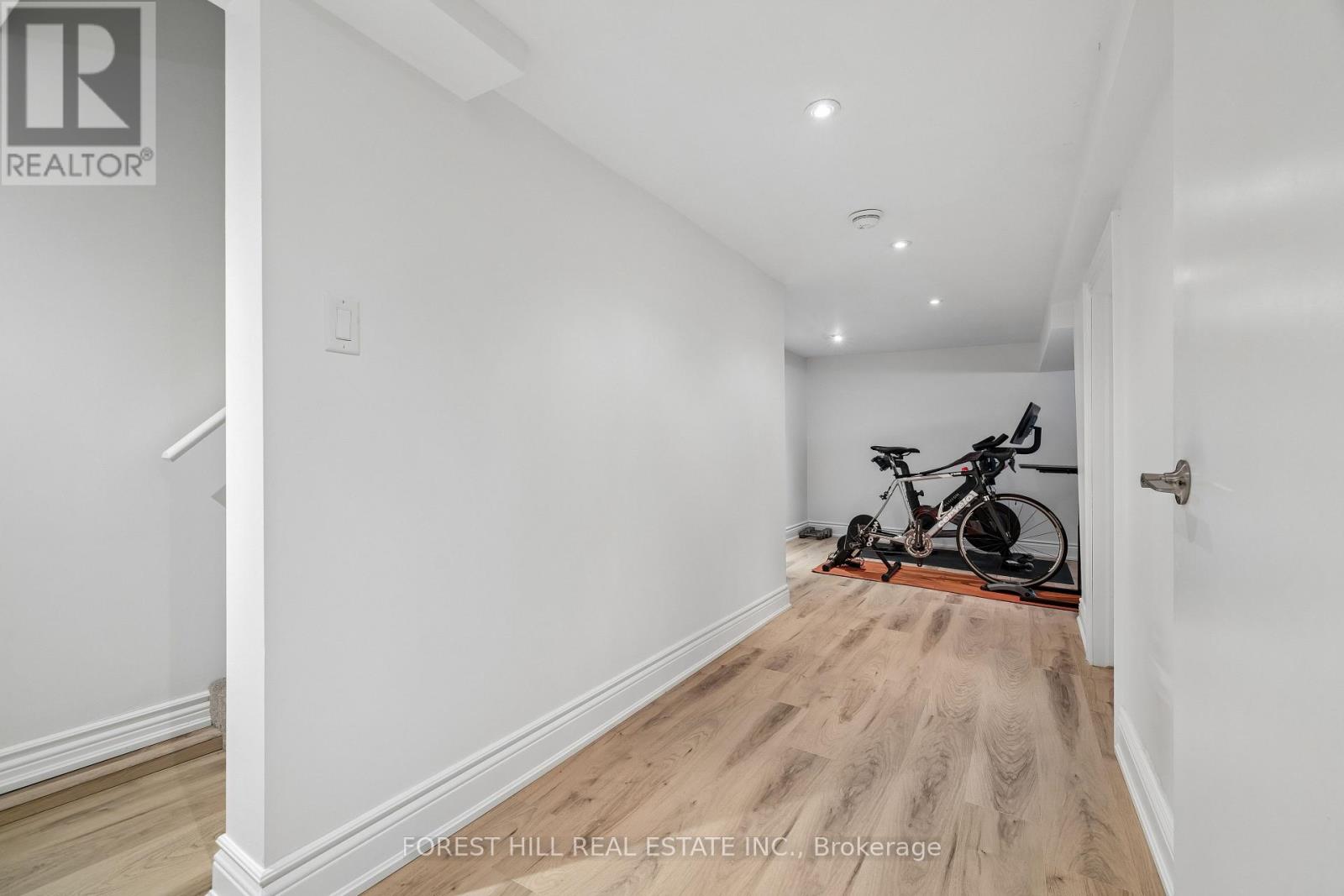 215 CATHARINE STREET N Hamilton (Beasley), ON L8L 4S7