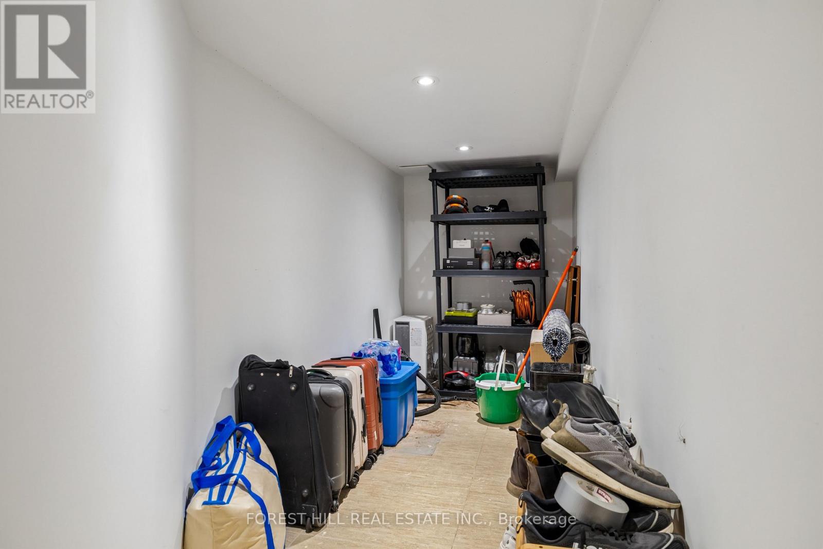 215 CATHARINE STREET N Hamilton (Beasley), ON L8L 4S7