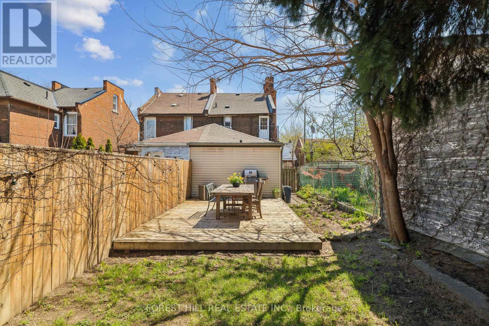 215 CATHARINE STREET N Hamilton (Beasley), ON L8L 4S7