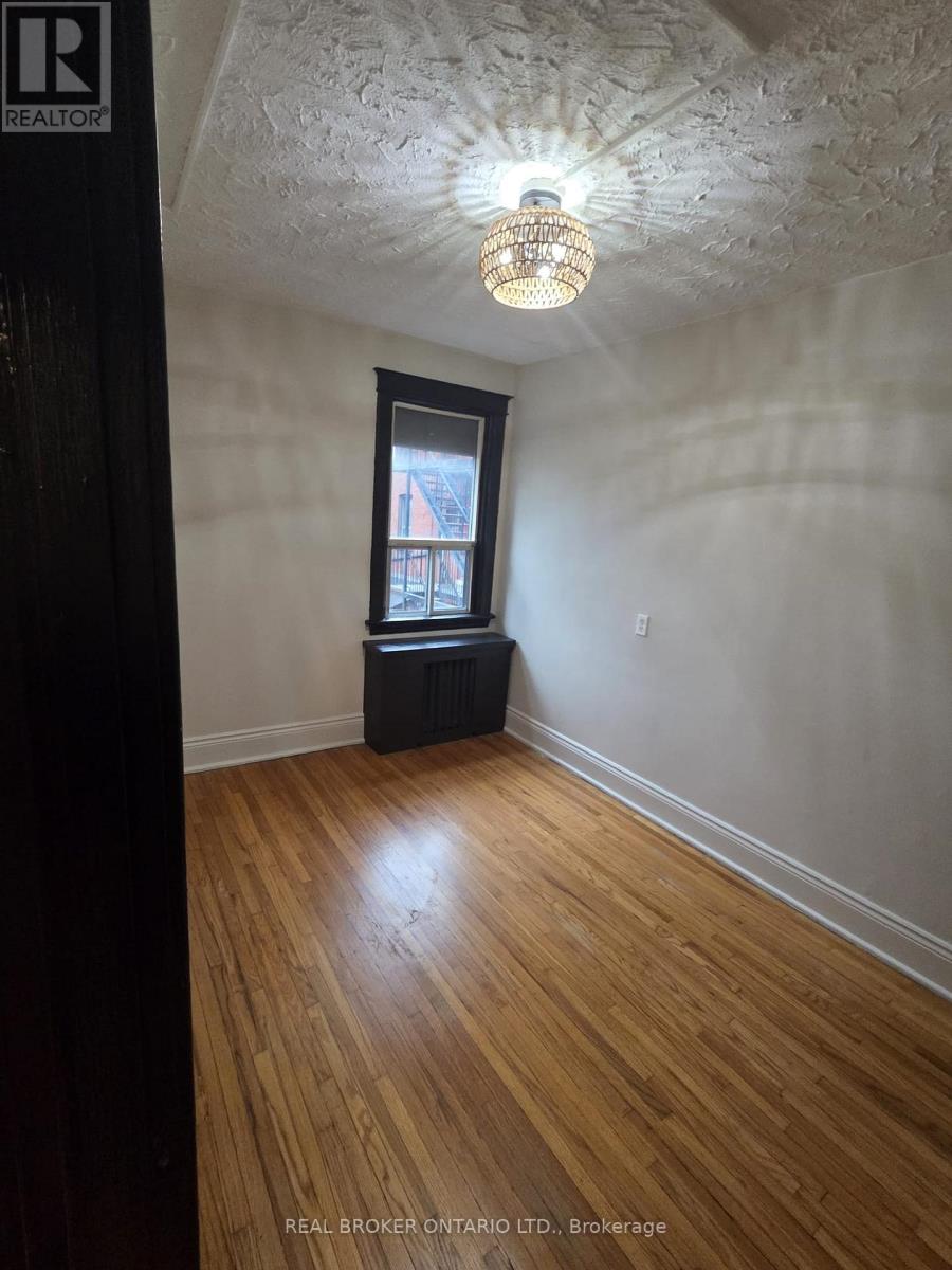 10 - 4 Hyde Park Avenue, Hamilton, Ontario  L8P 4M5 - Photo 11 - X13052406