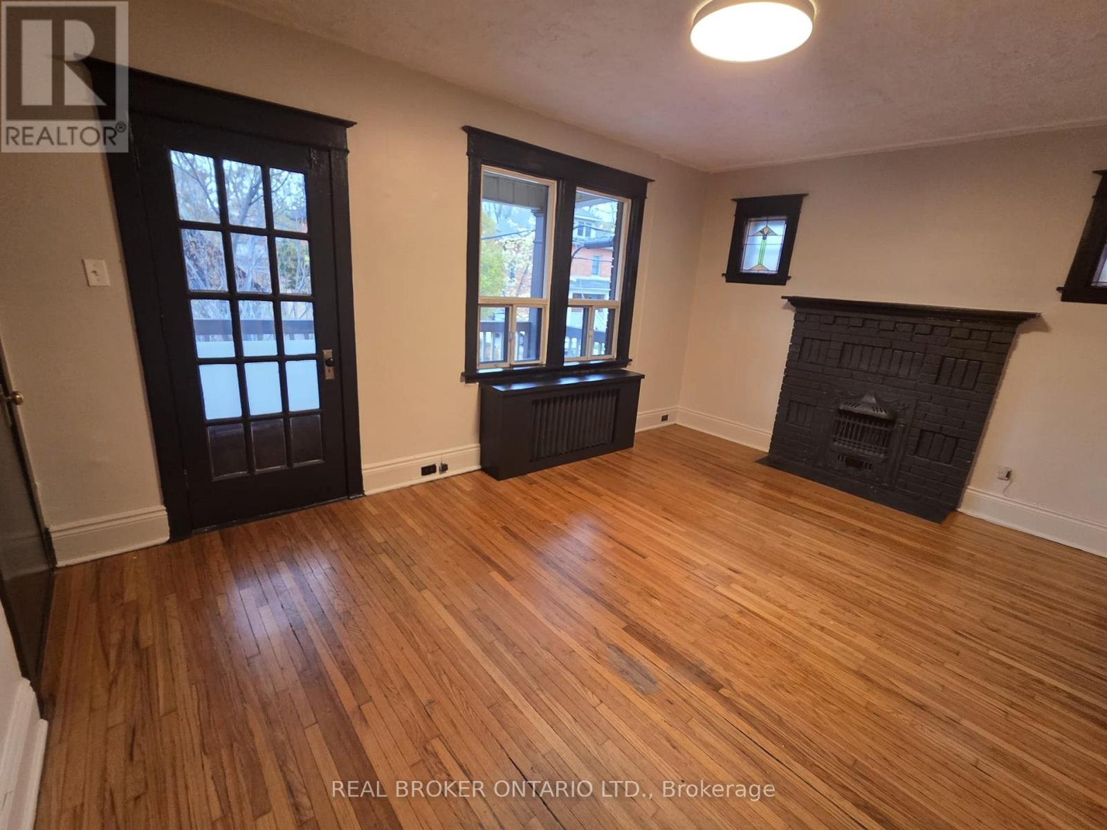 10 - 4 Hyde Park Avenue, Hamilton, Ontario  L8P 4M5 - Photo 4 - X13052406