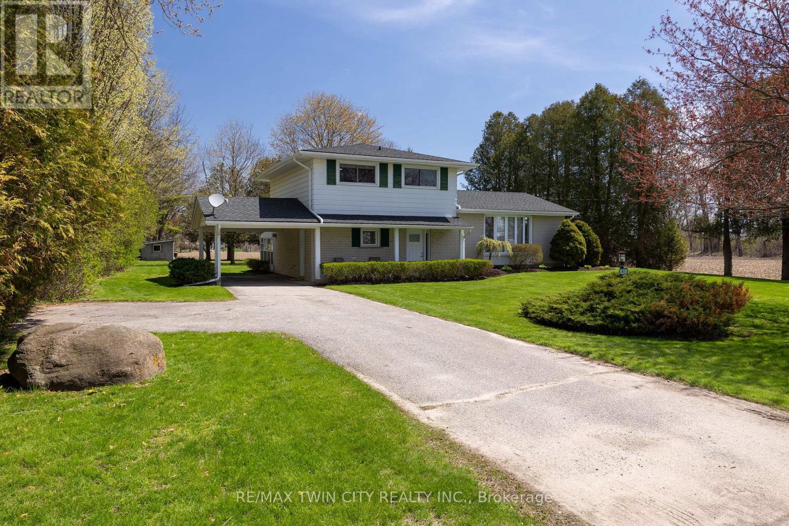 638 Oak Park Road, Brant, Ontario  N3T 5L8 - Photo 2 - X13052442