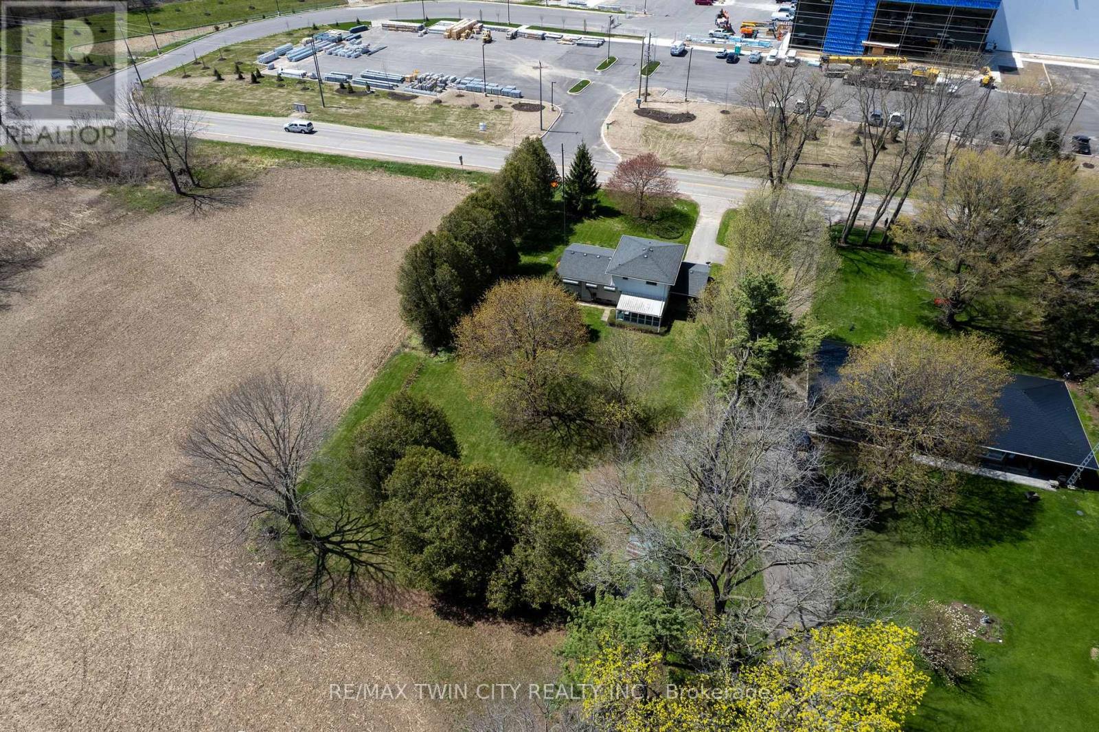 638 Oak Park Road, Brant, Ontario  N3T 5L8 - Photo 8 - X13052442