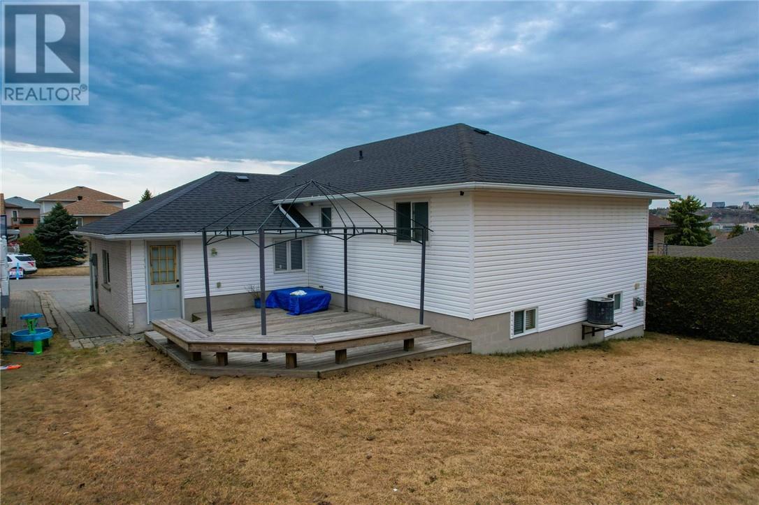 238 Gold Street, Sudbury, Ontario  P3E 6A4 - Photo 4 - 2126732