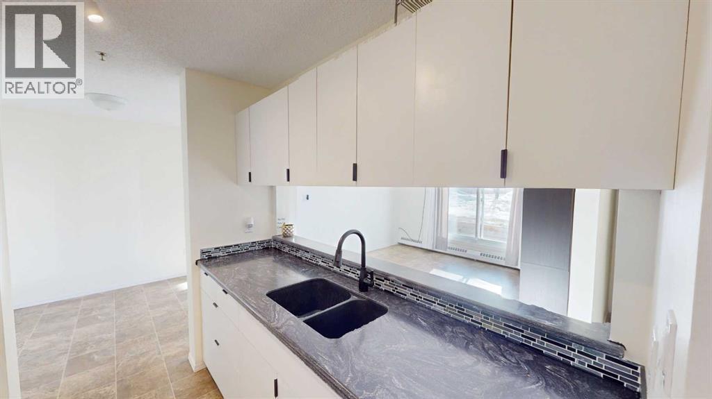 10405 99 Street, Grande Prairie, Alberta  T8V 6Z3 - Photo 4 - A2287292