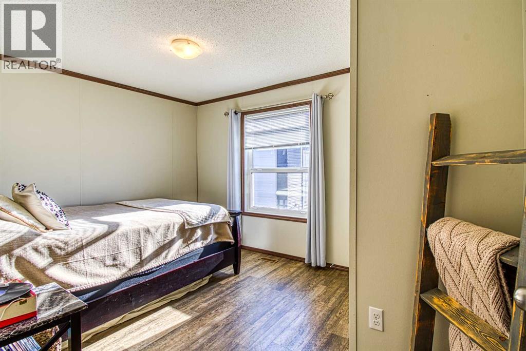 1004 6th Avenue, Beaverlodge, Alberta  T0H 0C0 - Photo 18 - A2304006