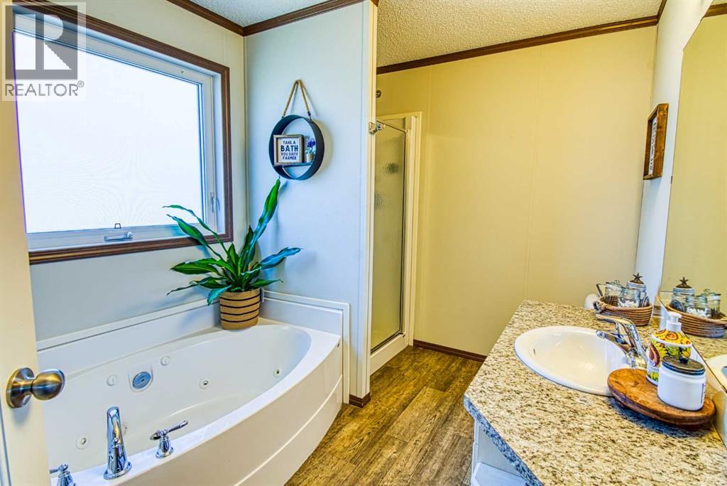 1004 6th Avenue, Beaverlodge, Alberta  T0H 0C0 - Photo 21 - A2304006