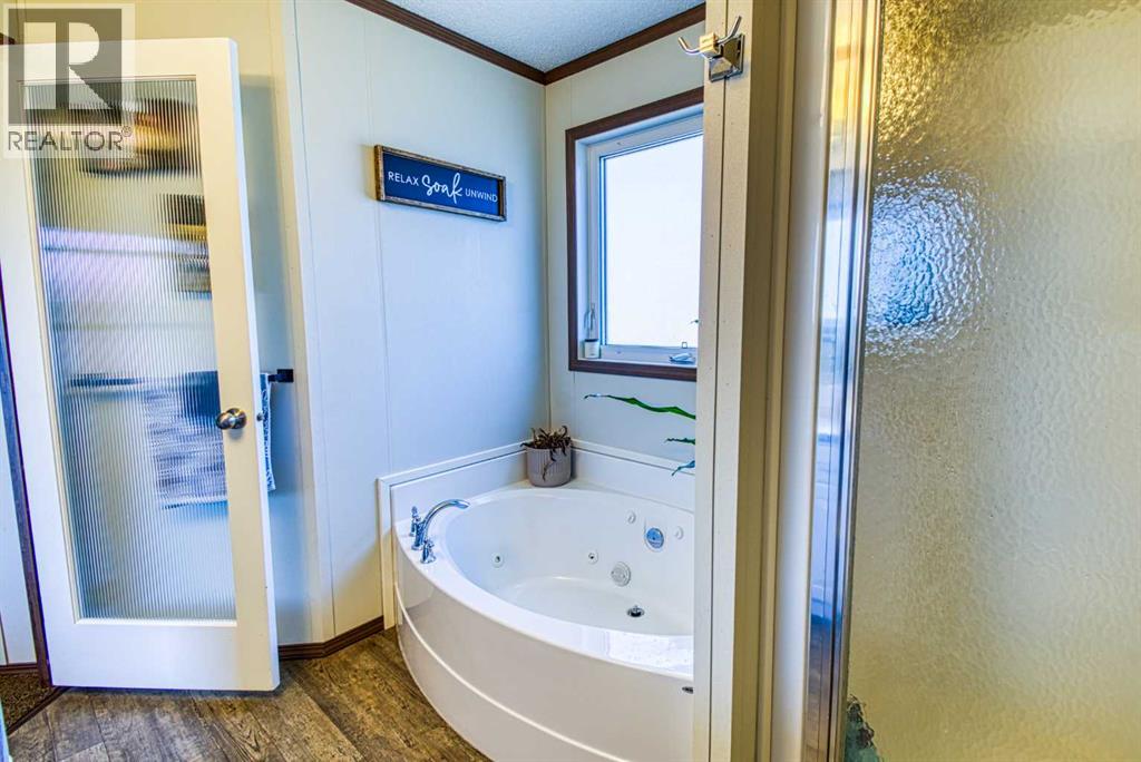 1004 6th Avenue, Beaverlodge, Alberta  T0H 0C0 - Photo 22 - A2304006