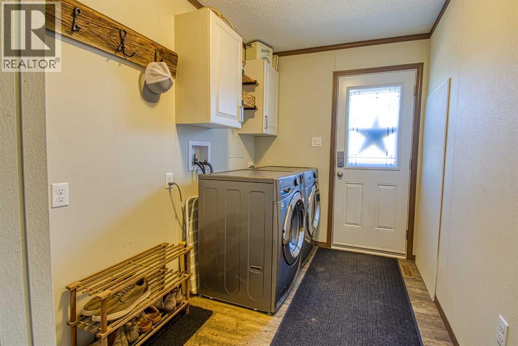 1004 6th Avenue, Beaverlodge, Alberta  T0H 0C0 - Photo 25 - A2304006