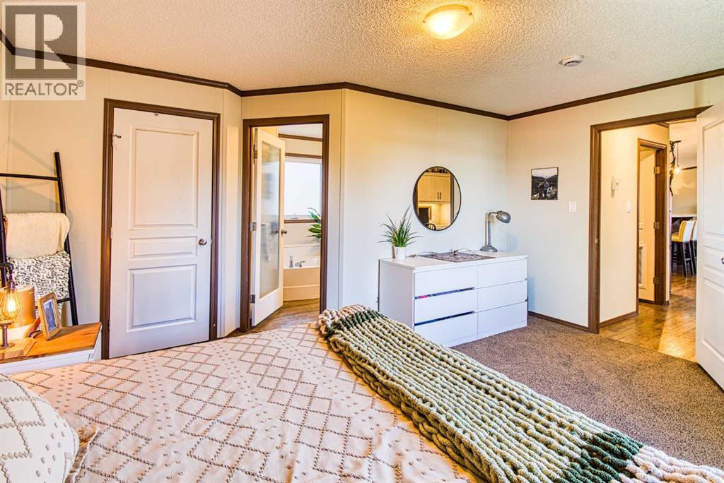 1004 6th Avenue, Beaverlodge, Alberta  T0H 0C0 - Photo 13 - A2304006