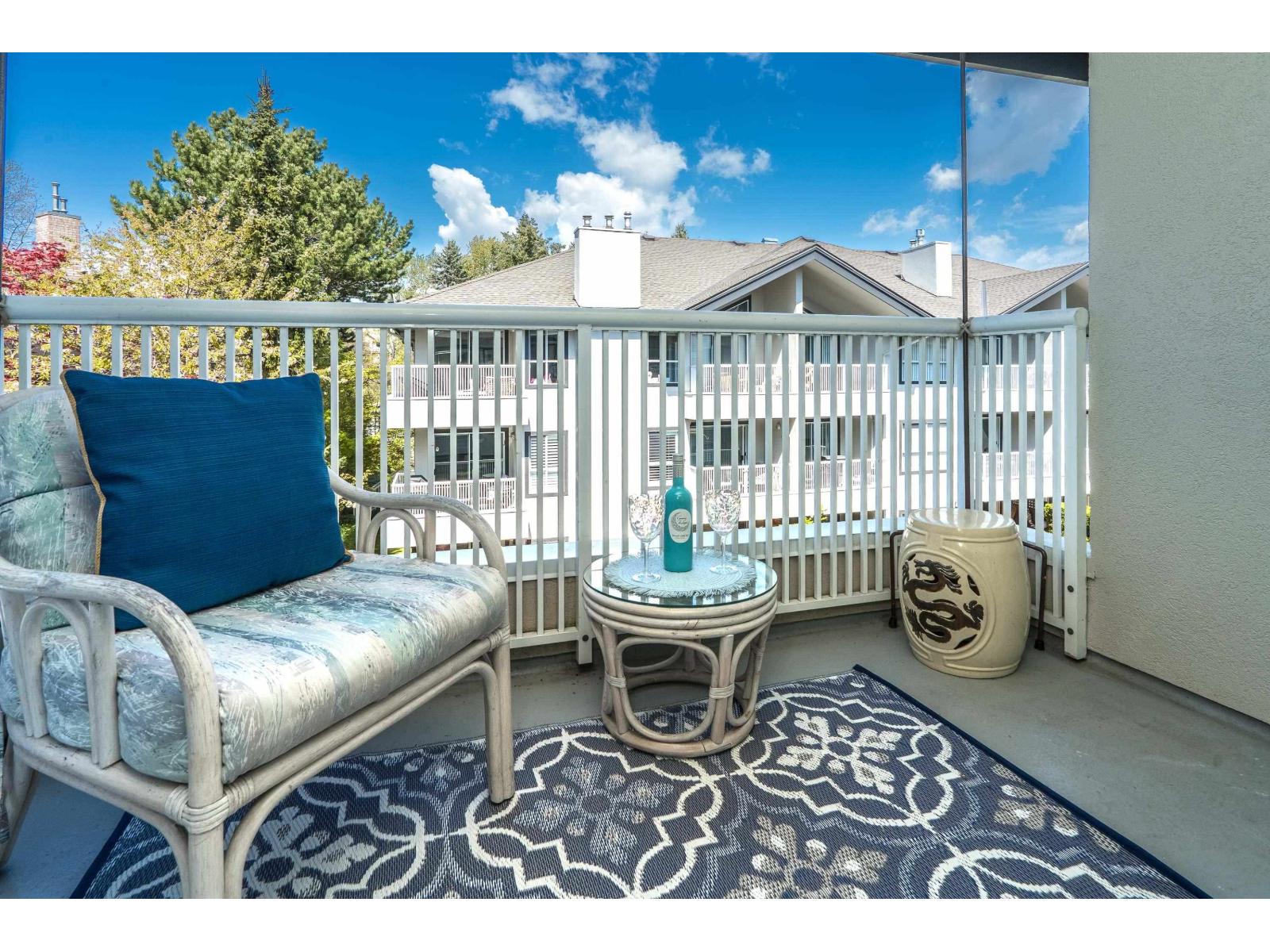 304 15272 20 Avenue, Surrey, British Columbia  V4A 2A3 - Photo 2 - R3115990