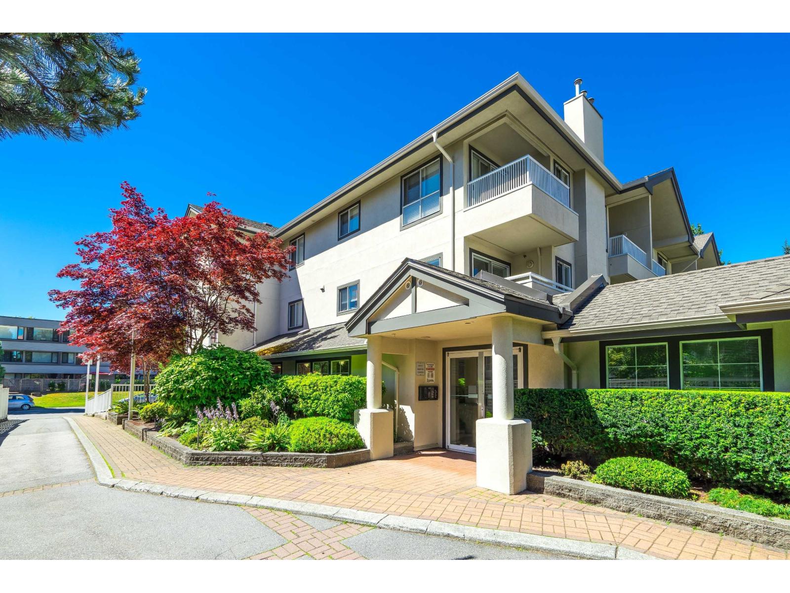 304 15272 20 AVENUE, surrey, British Columbia