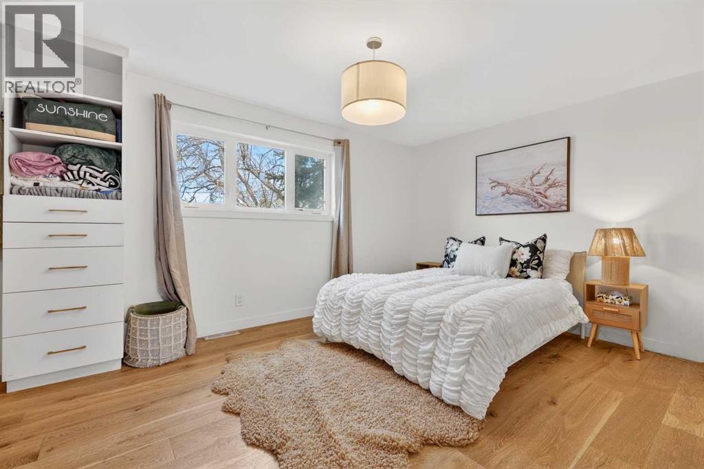 12 Glacier Drive Sw, Calgary, Alberta  T3E 5A1 - Photo 12 - A2305055