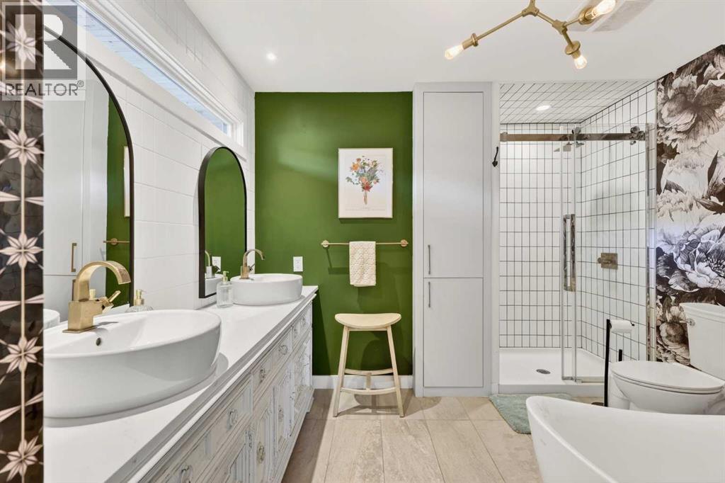 12 Glacier Drive Sw, Calgary, Alberta  T3E 5A1 - Photo 13 - A2305055