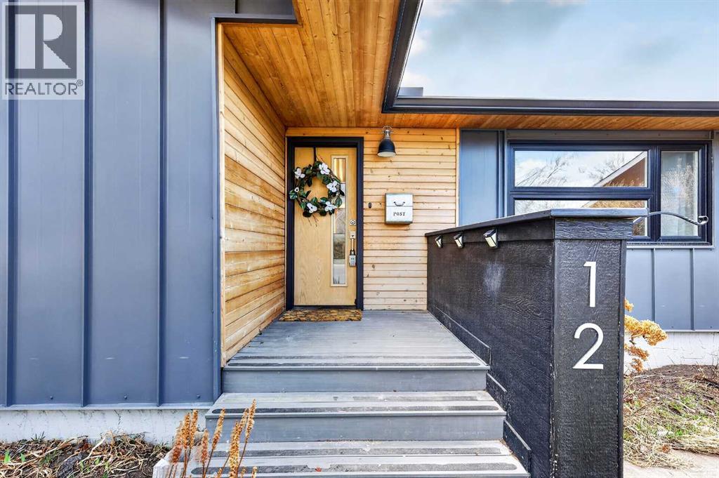 12 Glacier Drive Sw, Calgary, Alberta  T3E 5A1 - Photo 2 - A2305055