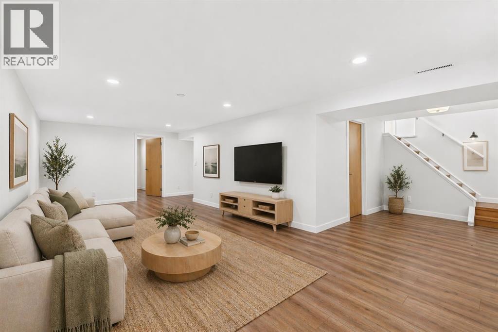 12 Glacier Drive Sw, Calgary, Alberta  T3E 5A1 - Photo 20 - A2305055