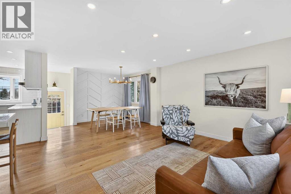 12 Glacier Drive Sw, Calgary, Alberta  T3E 5A1 - Photo 9 - A2305055