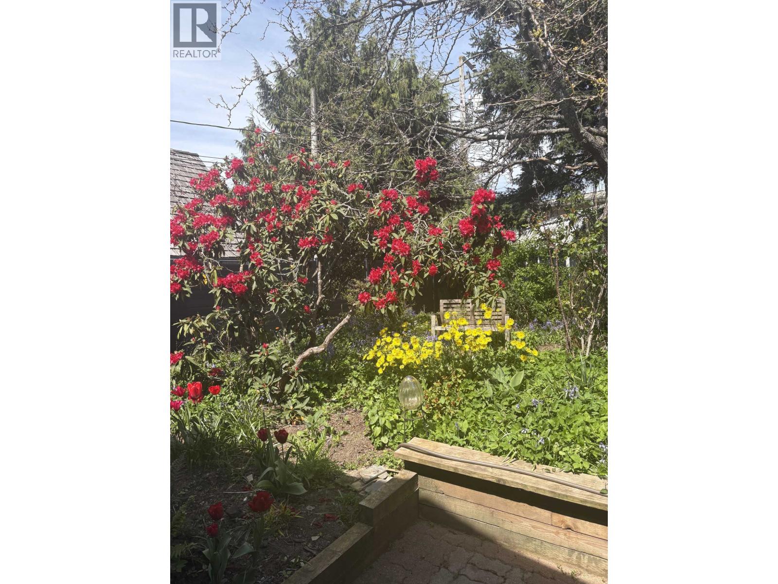 5702 Medusa Street, Sechelt, British Columbia  V0N 3A0 - Photo 33 - R3099668