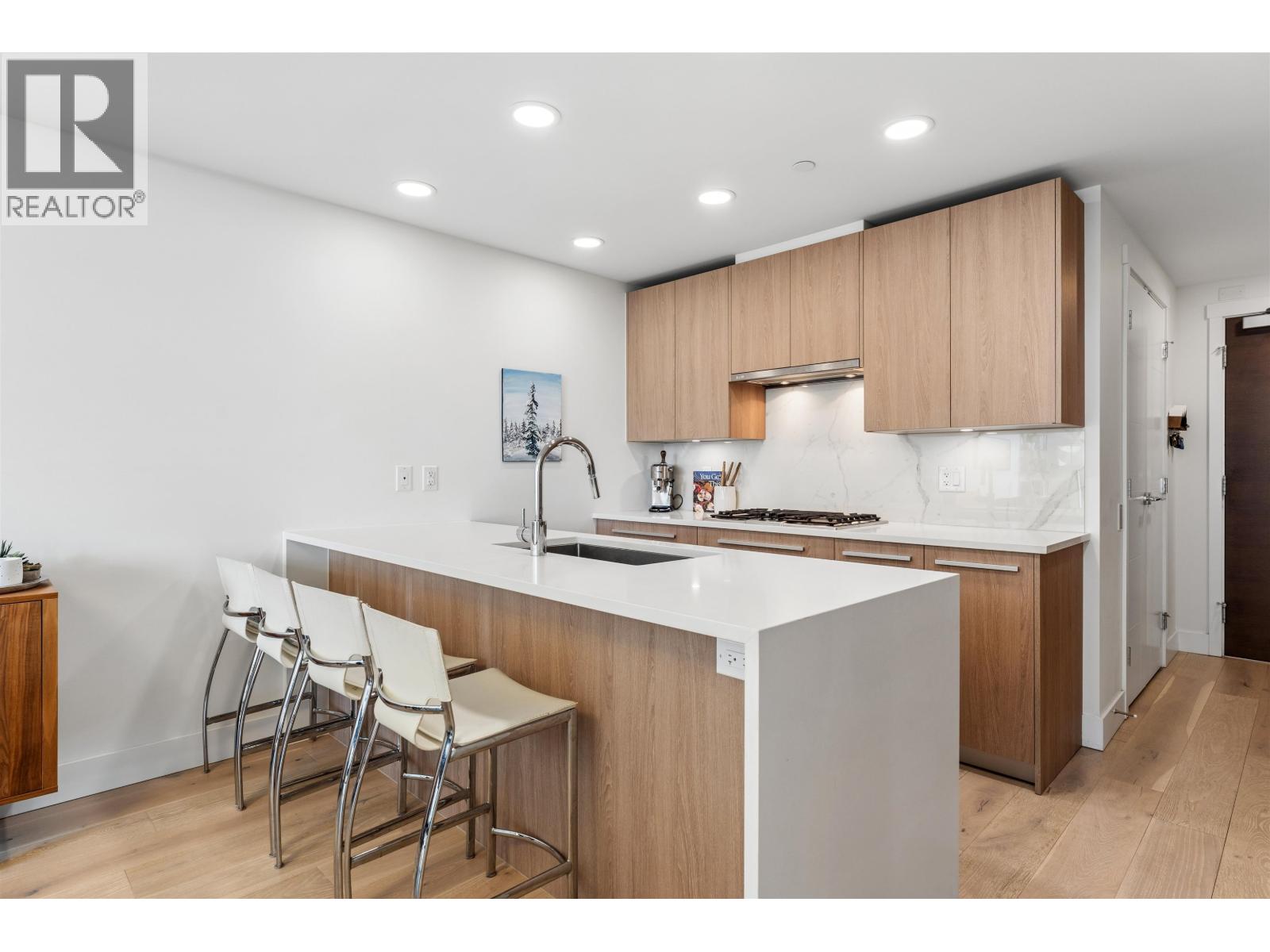 403 2780 Valley Centre Avenue, North Vancouver, British Columbia  V7J 0C4 - Photo 12 - R3111708