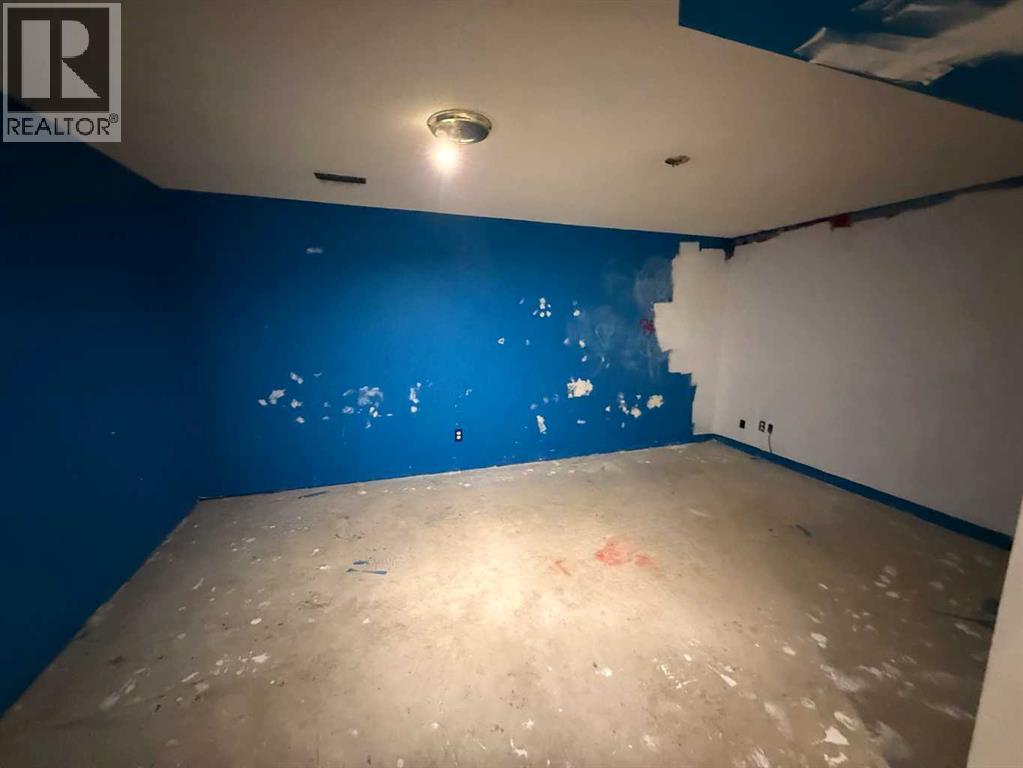 93, 1555 Falconridge Drive, Calgary, Alberta  T3J 1L8 - Photo 31 - A2302602