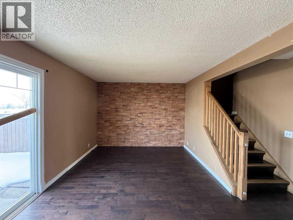 93, 1555 Falconridge Drive, Calgary, Alberta  T3J 1L8 - Photo 8 - A2302602